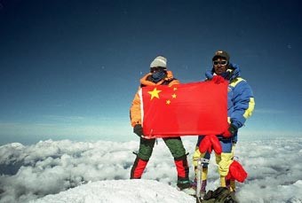 中国登山健儿的历次登顶珠峰