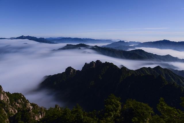 河南省第六届“三山同登”群众登山健身大会在栾川老君山景区成功举办